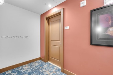 Welcome to your elegant urban oasis in the heart of downtown - photo 5
