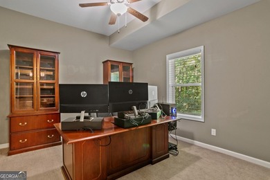 Amazing home in prime location!! Two story, traditional home - photo 43
