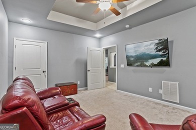 Amazing home in prime location!! Two story, traditional home - photo 45