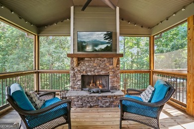Amazing home in prime location!! Two story, traditional home - photo 49