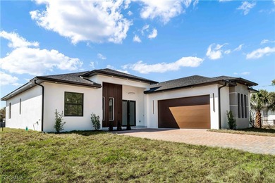 Lehigh Acres Area Home Sale Pending in Lehigh Acres Florida