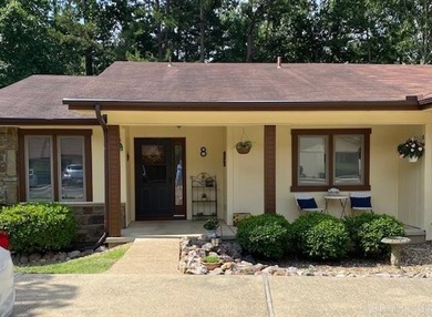 MOVE IN READY!!! This beautifully updated townhome in desirable - photo 1
