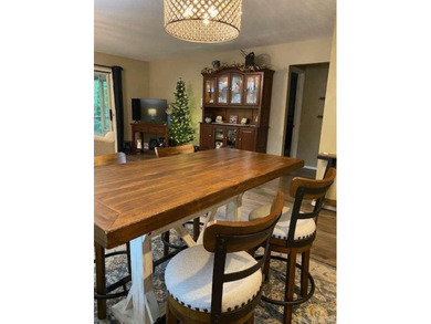 MOVE IN READY!!! This beautifully updated townhome in desirable - photo 5