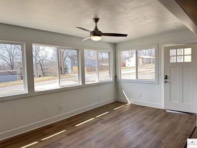 Fully Remodeled Home on 4 lots in a quiet lake development in - photo 11
