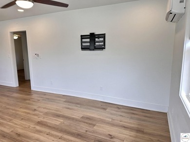 Fully Remodeled Home on 4 lots in a quiet lake development in - photo 15