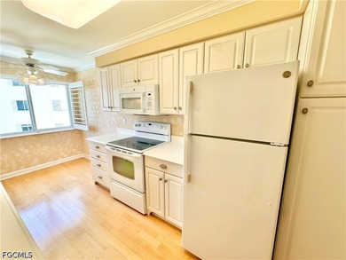 Welcome home to Harborside West. Where you'll come for the view - photo 6