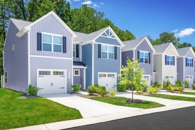 Lake Townhome/Townhouse For Sale in Hickory, North Carolina