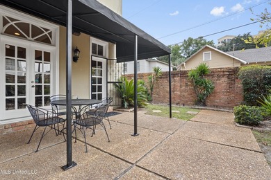 Perfect location and Incredible Opportunity! Beautiful 4 bedroom - photo 36