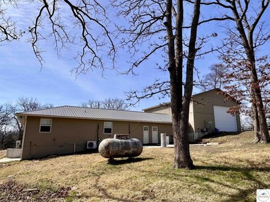 Fully Remodeled Home on 4 lots in a quiet lake development in - photo 37