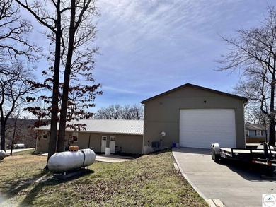 Fully Remodeled Home on 4 lots in a quiet lake development in - photo 38