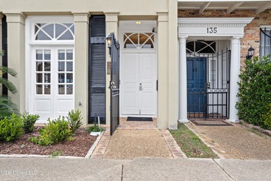 Perfect location and Incredible Opportunity! Beautiful 4 bedroom - photo 40