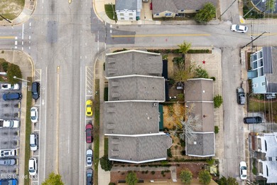 Perfect location and Incredible Opportunity! Beautiful 4 bedroom - photo 44