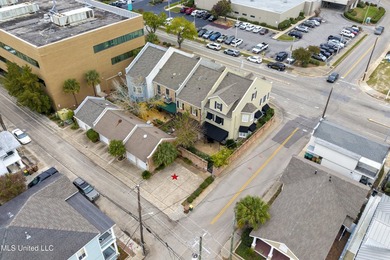 Perfect location and Incredible Opportunity! Beautiful 4 bedroom - photo 47