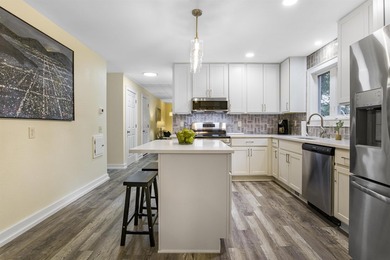 Nestled on a beautiful 1.1-acre lot in a peaceful country - photo 9