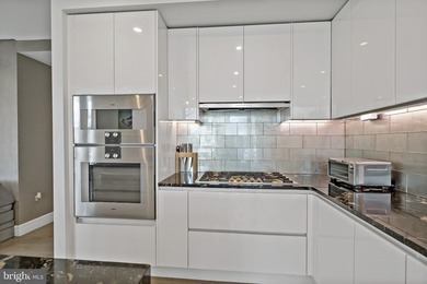 PARKING IS INCLUDED! PARKING VALUED OVER $100,000. FULLY - photo 9