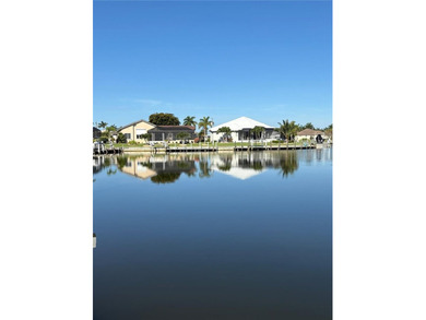 Beautiful waterfront lot in a prime location to build your dream - photo 6
