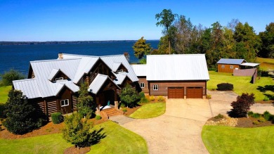 Lake Eufaula / Walter F. George Home For Sale in Fort Gaines Georgia