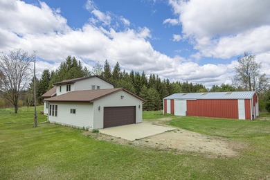 (private lake, pond, creek) Home For Sale in Suring Wisconsin