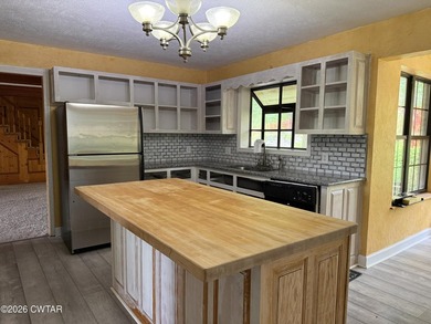 This 6 bedroom 4.5 bath home on Beech Lake in the Eastern Shores - photo 13