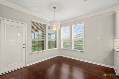 Beautifully maintained two story brick 4-bedroom, 3.5-bathroom - photo 13