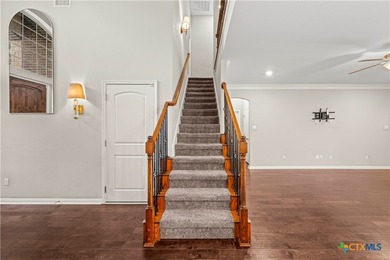 Beautifully maintained two story brick 4-bedroom, 3.5-bathroom - photo 14