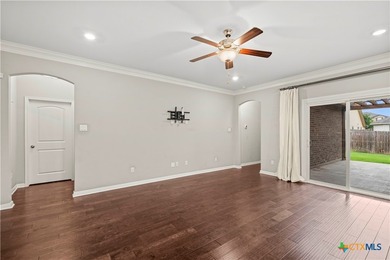 Beautifully maintained two story brick 4-bedroom, 3.5-bathroom - photo 16