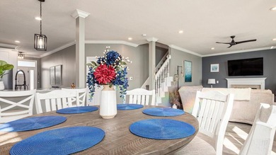 Unparalleled luxury meets carefree lake living in this stunning - photo 17