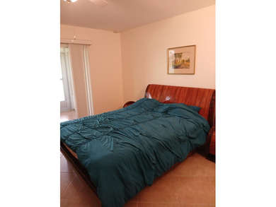 VILLA Lake View End Unit, all diagonal tile floors throughout - photo 17