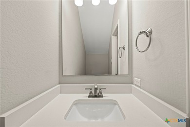 Beautifully maintained two story brick 4-bedroom, 3.5-bathroom - photo 19