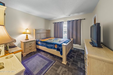 Resort community living is waiting for you. This 2bd/2ba condo - photo 20