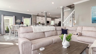 Unparalleled luxury meets carefree lake living in this stunning - photo 23