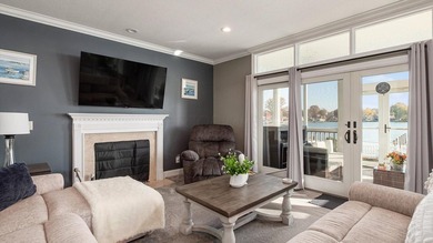 Unparalleled luxury meets carefree lake living in this stunning - photo 25