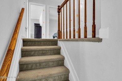 Welcome to this expansive 5-bedroom, 3 full bathroom home - photo 25