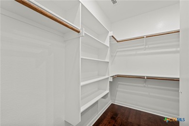 Beautifully maintained two story brick 4-bedroom, 3.5-bathroom - photo 25