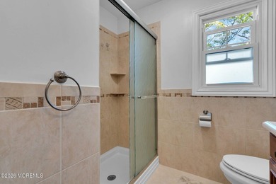 Welcome to this expansive 5-bedroom, 3 full bathroom home - photo 30