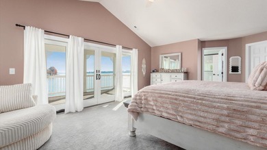 Unparalleled luxury meets carefree lake living in this stunning - photo 32