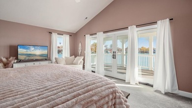 Unparalleled luxury meets carefree lake living in this stunning - photo 34