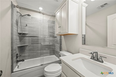 Beautifully maintained two story brick 4-bedroom, 3.5-bathroom - photo 39
