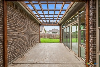 Beautifully maintained two story brick 4-bedroom, 3.5-bathroom - photo 42