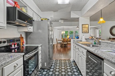 Prepare for lots of windows, expansive living areas and large - photo 3