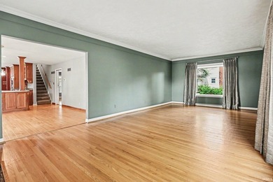 Welcome to this beautifully maintained 3-bedroom riverfront home - photo 3