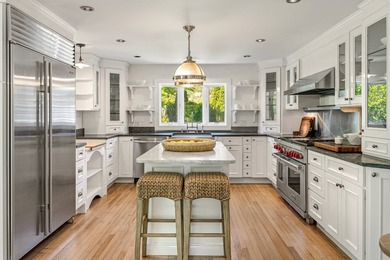 Built in 1888 and thoughtfully renovated by acclaimed architect - photo 20