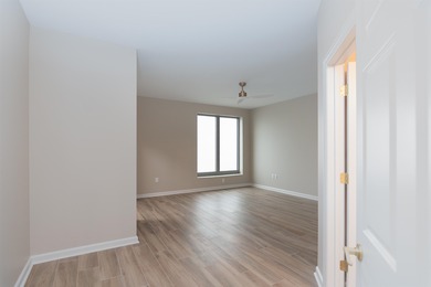 **DIRECT OCEANFRONT**  Imagine mornings with endless horizons