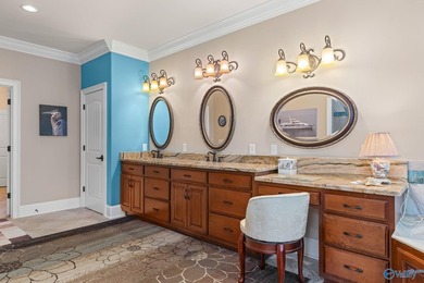 Stunning custom-built 3-bedroom, 2 bath home with beautiful - photo 24