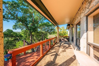 Multiple-home property with a total of 4 bedrooms, 4.5 baths - photo 25