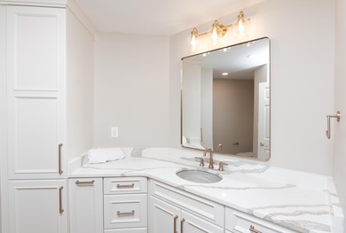 **DIRECT OCEANFRONT**  Imagine mornings with endless horizons