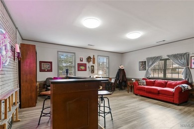 OPEN HOUSE April 19th from 2-4 pm! Enjoy space, comfort, and - photo 31