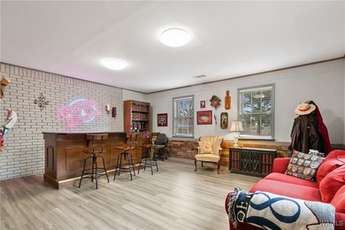 OPEN HOUSE April 19th from 2-4 pm! Enjoy space, comfort, and - photo 32