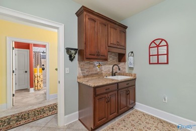 Stunning custom-built 3-bedroom, 2 bath home with beautiful - photo 34
