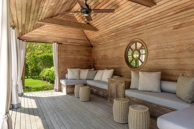 Built in 1888 and thoughtfully renovated by acclaimed architect - photo 34